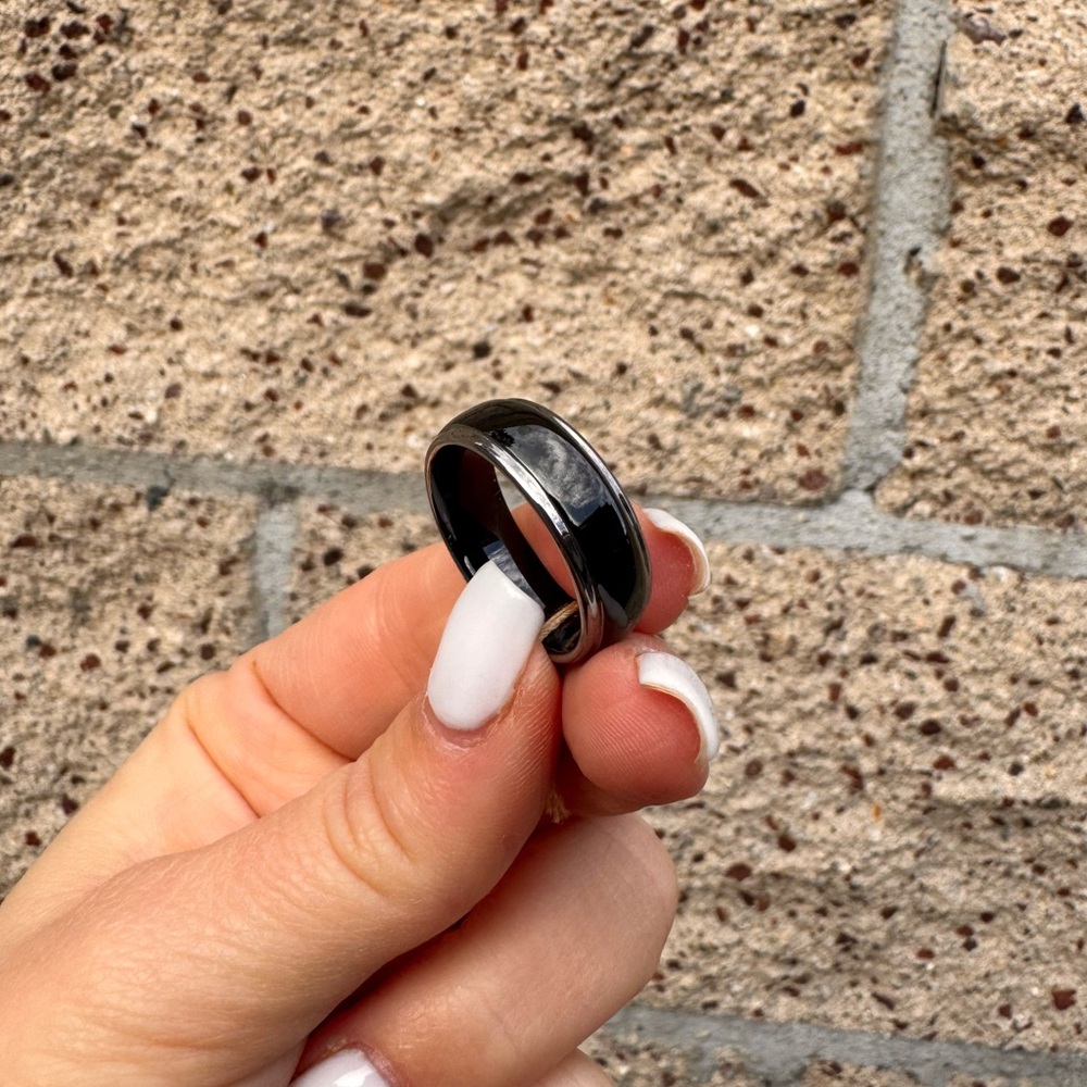 Sleek Black tungsten Ring size 10.5